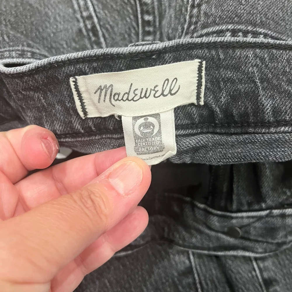 Women's Madewell Mid-Rise Perfect Vintage Straight Jeans Black‎ Size 27 0008 B1